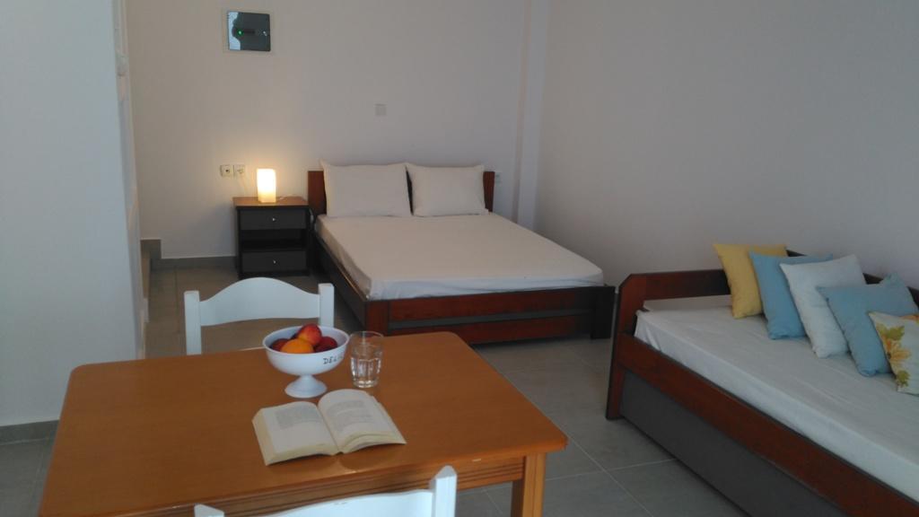 Milos Bay Suites Adamantas  Exterior photo